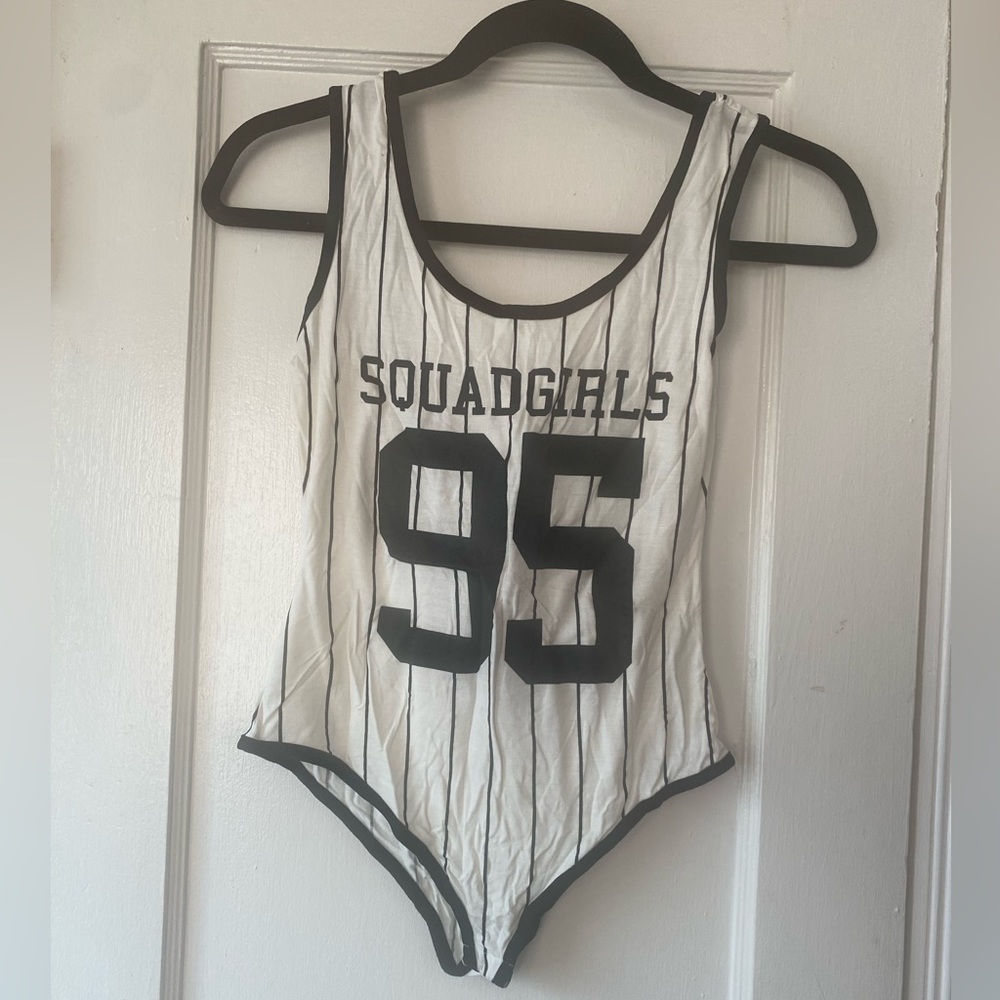 Women Boohoo Bodysuit - SZ 6